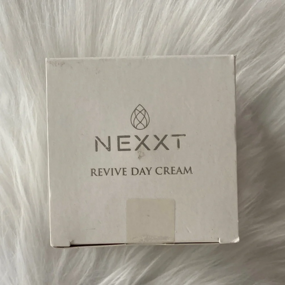 NEXXT Revive Day Cream —  Nourishing Moisturizer / new & sealed in box